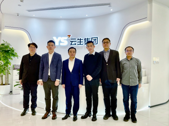 天津市和平区副区长康一领导一行莅临云顶集团3118集团走访交流