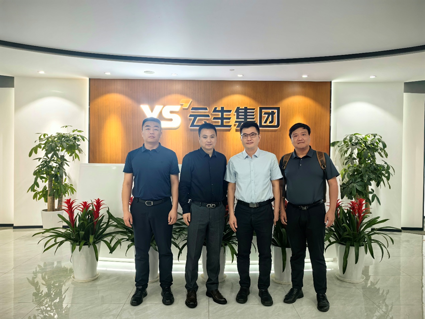 广州市天河区人社局党组成员、副局长崔宝宏一行莅临云顶集团3118集团调研考察